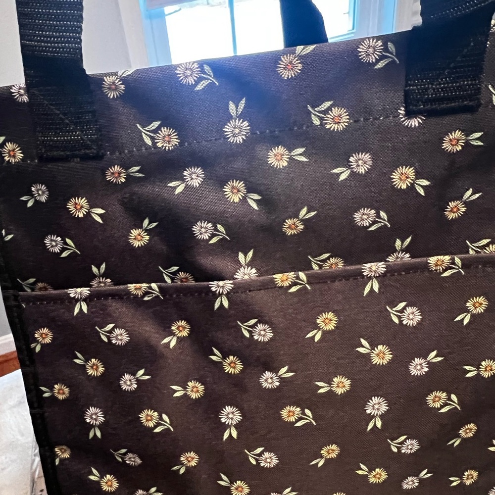 Thirtyone Cinch Tote - Picture 3 of 5